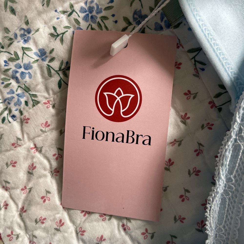 Fiona Bra Pair- Soft Comfort Front Closure with Adjustablility -Sz L - Picture 2 of 11
